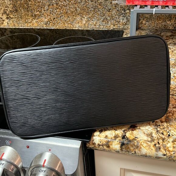 🖤LOUIS VUITTON EPI NOIR ALMA - Picture 16 of 17